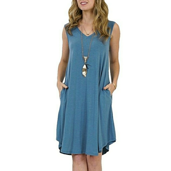 NEW- TEAL V NECK SLVLSS ROUND HEM POCKET DRESS - Picture 3 of 6